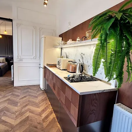 Eiffel Grand View Apartment *