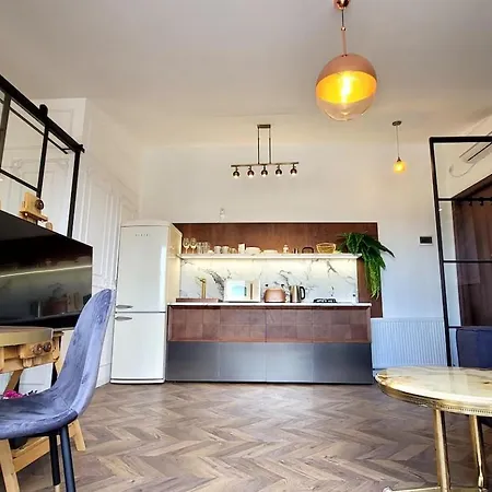 Eiffel Grand View Apartment Paris