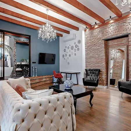 Eiffel Grand View Apartment *